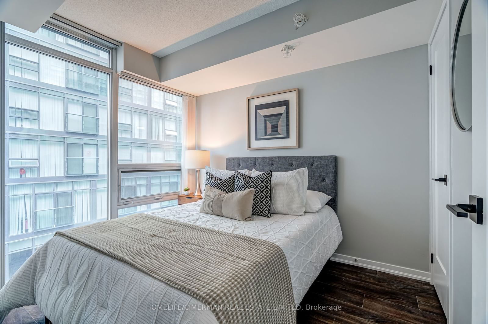 36 Lisgar St, unit 1702W for sale