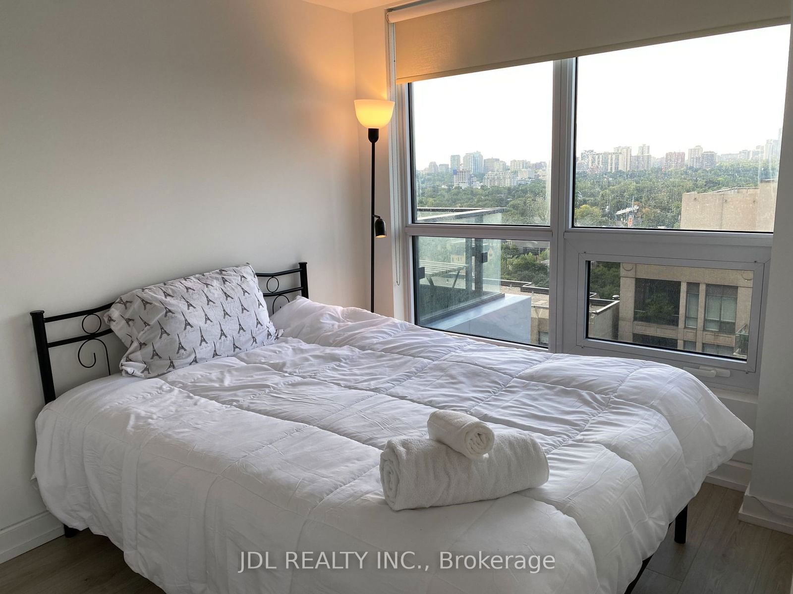 395 Bloor St E, unit 1608 for rent