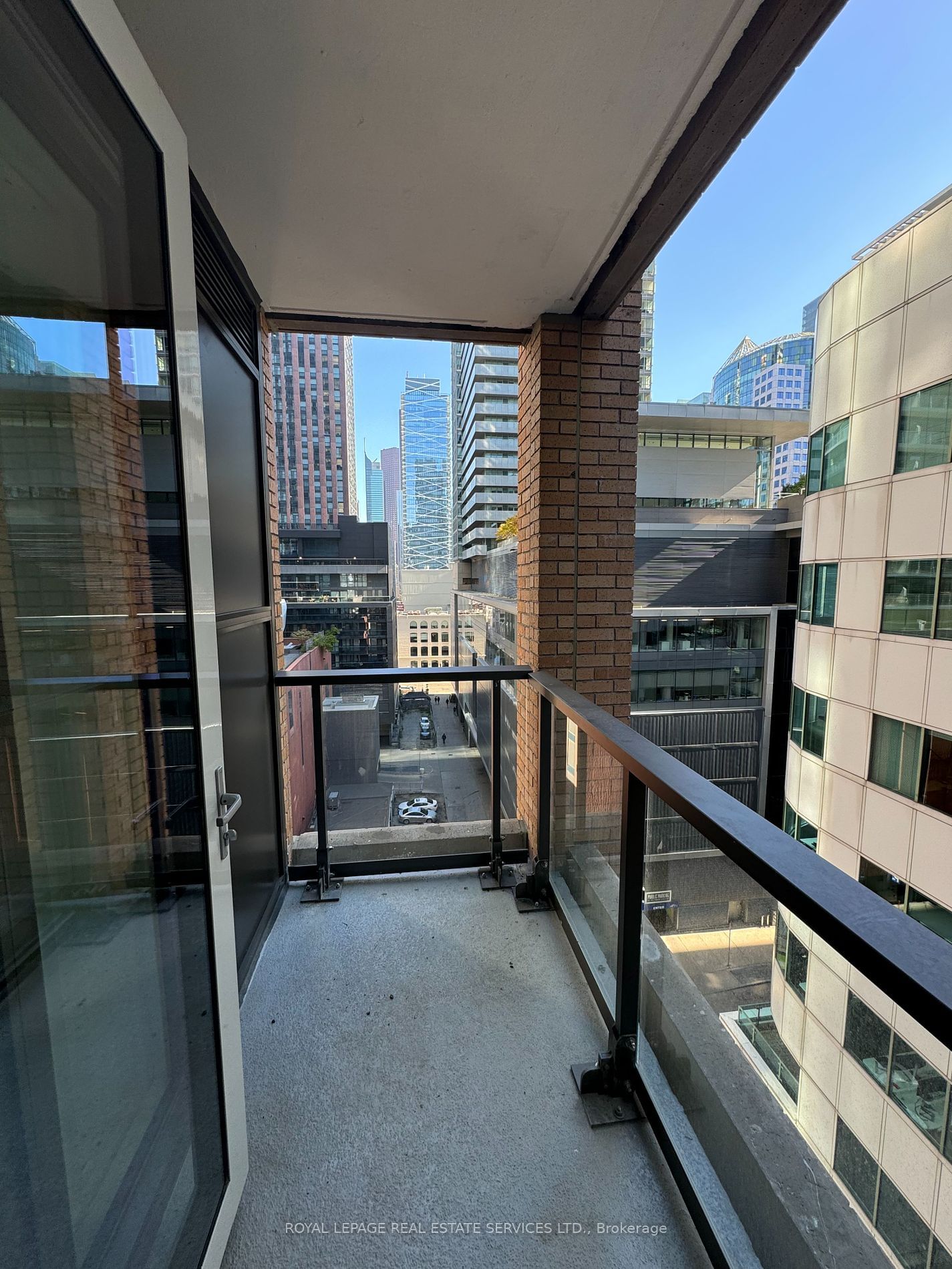 8 Widmer St, unit 1009 for rent