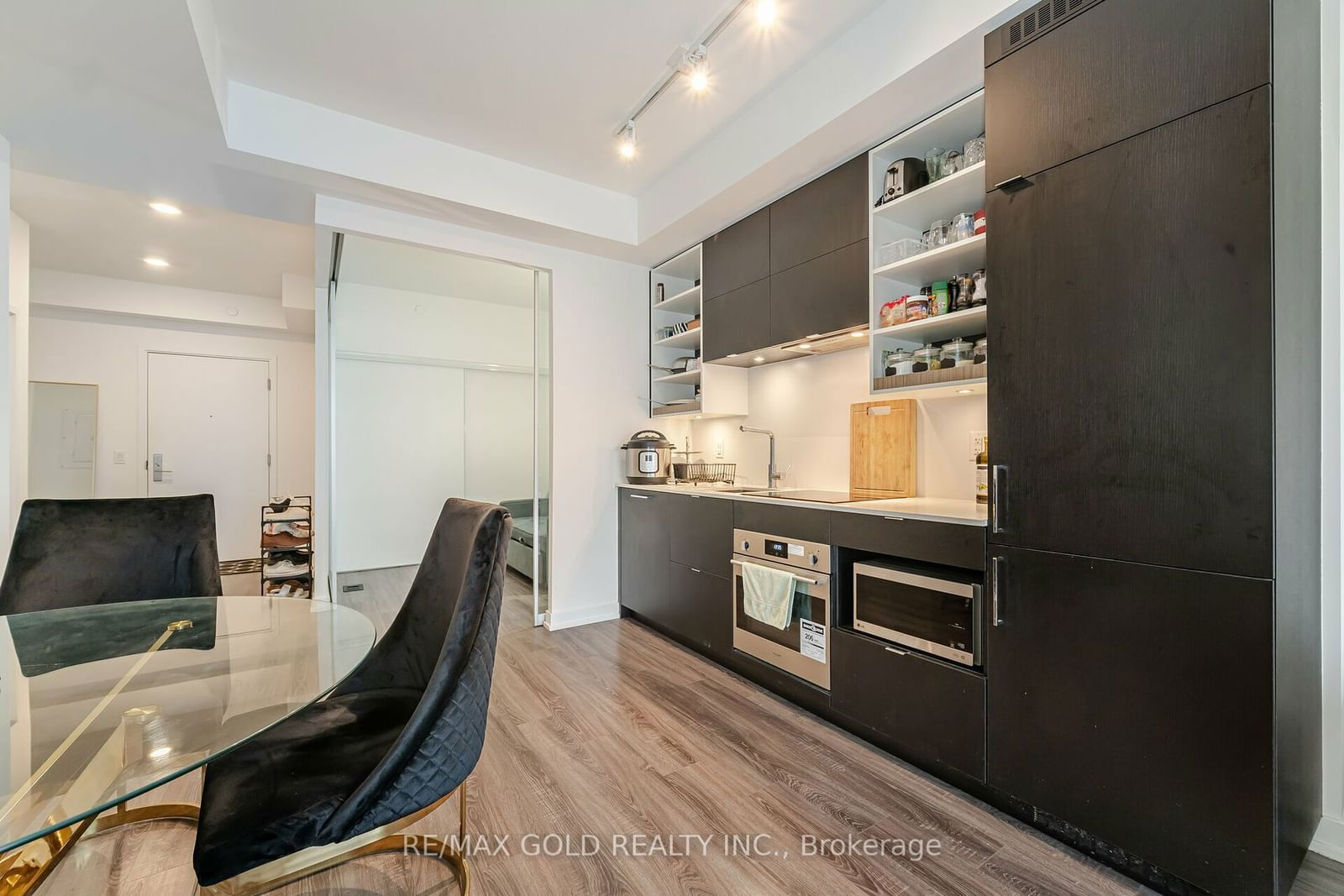 20 Edward St, unit 2506 for sale