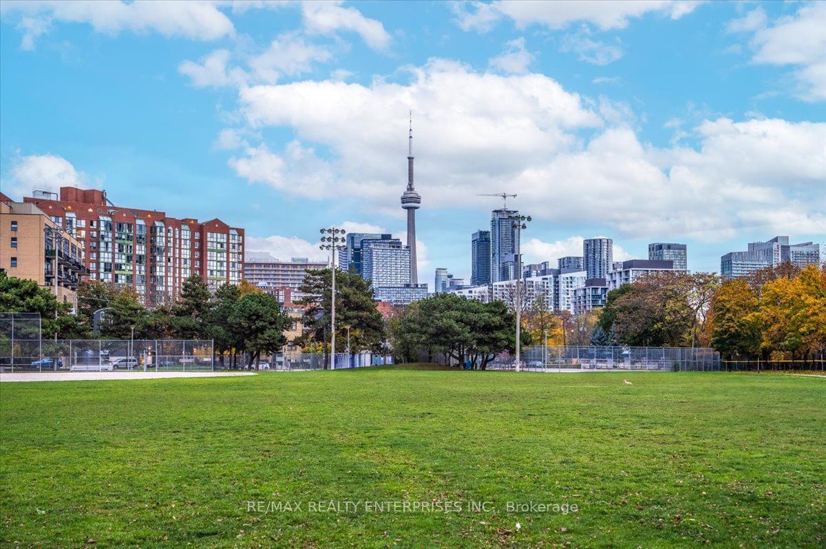 Parc Lofts, Downtown, Toronto