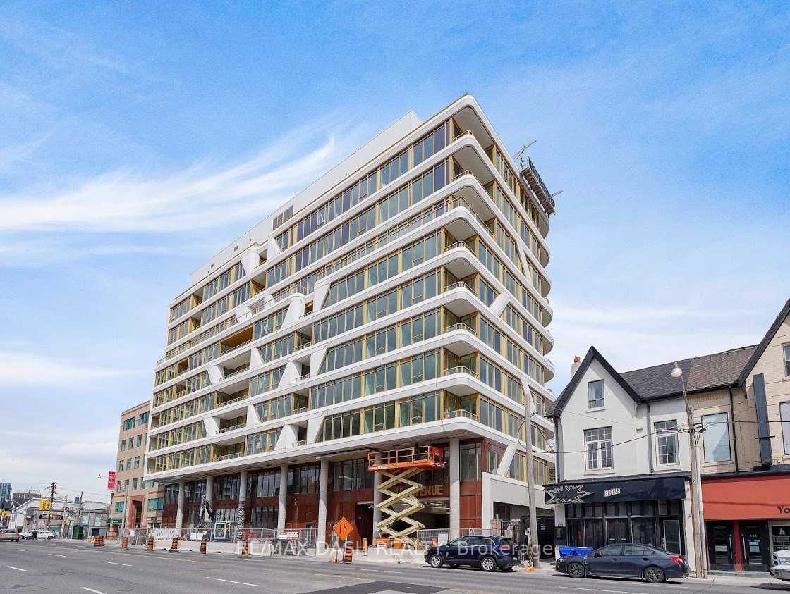 151 Avenue Rd, unit 501 for sale