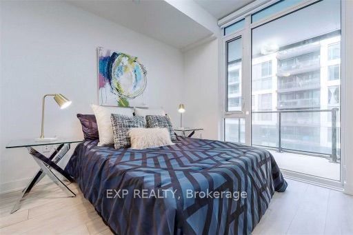 576 Front St W, unit 1116 for rent