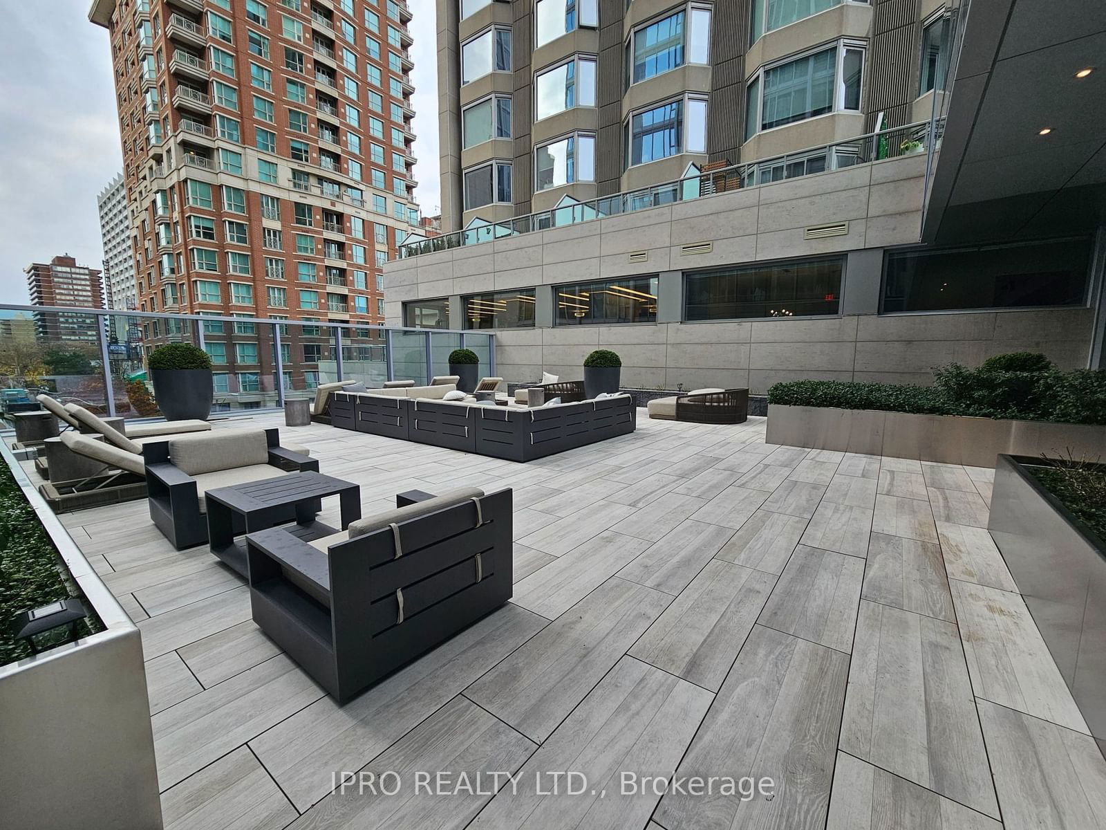 188 Cumberland St, unit 712 for rent