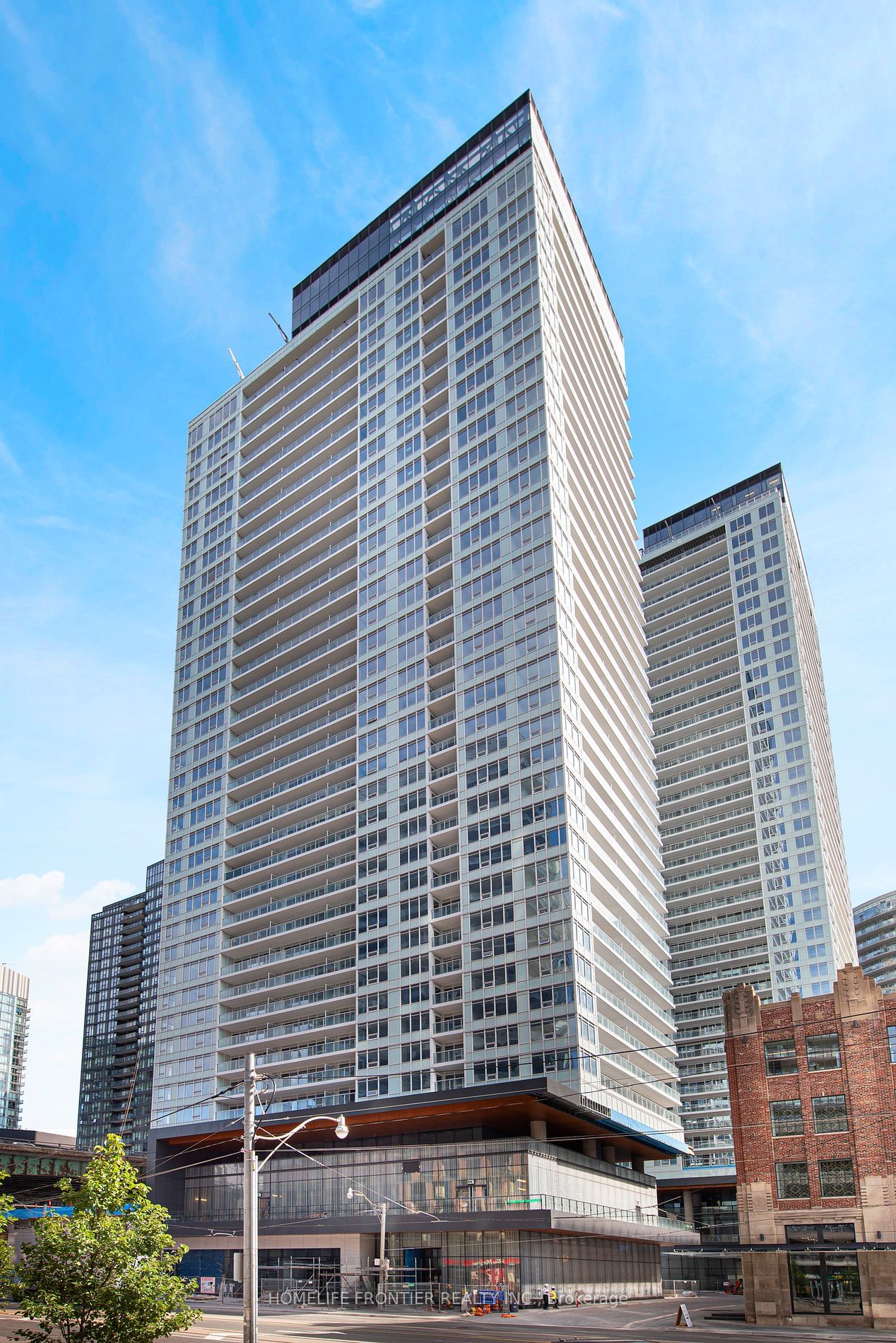 19 Bathurst St, unit 1903 for rent