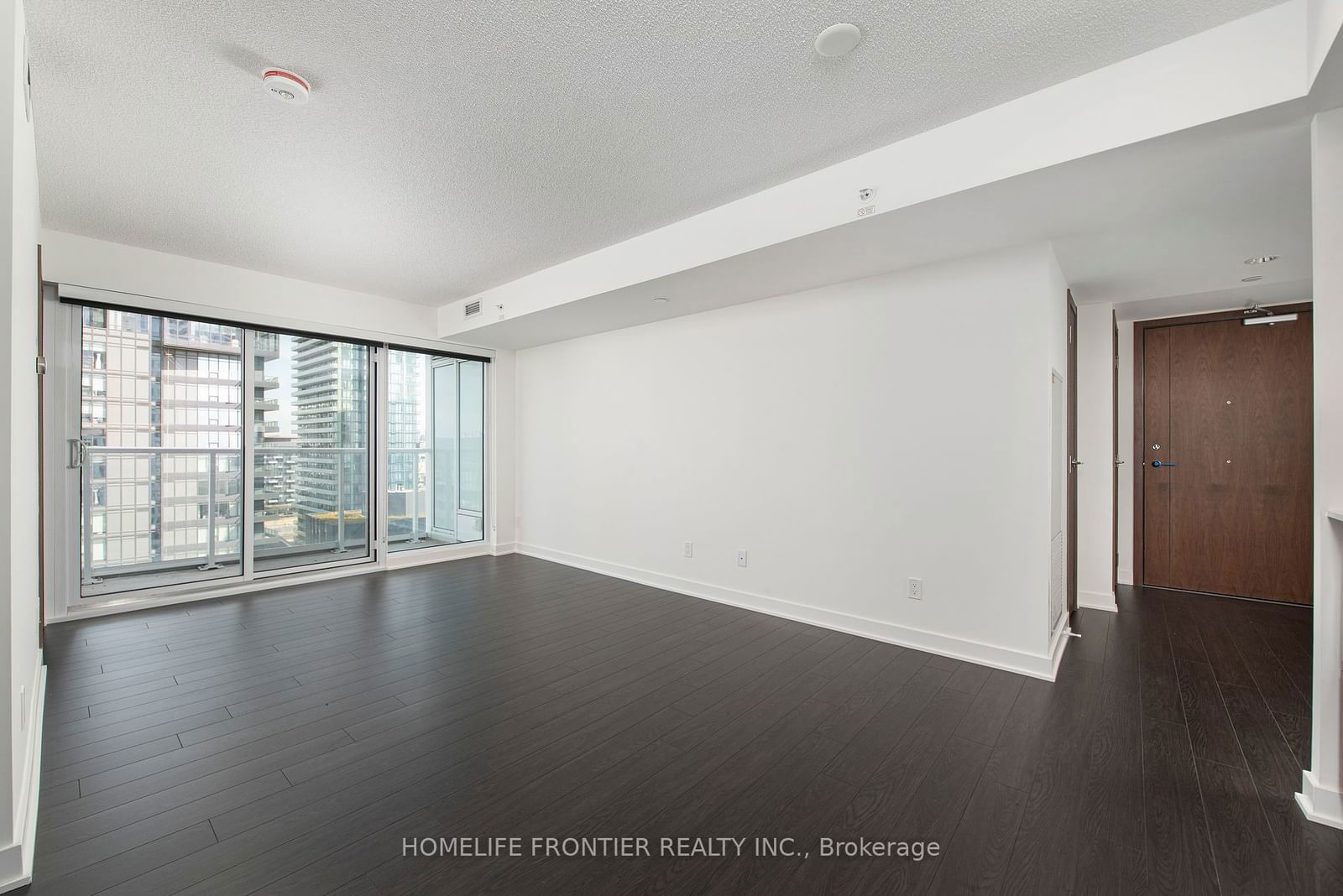 19 Bathurst St, unit 1903 for rent