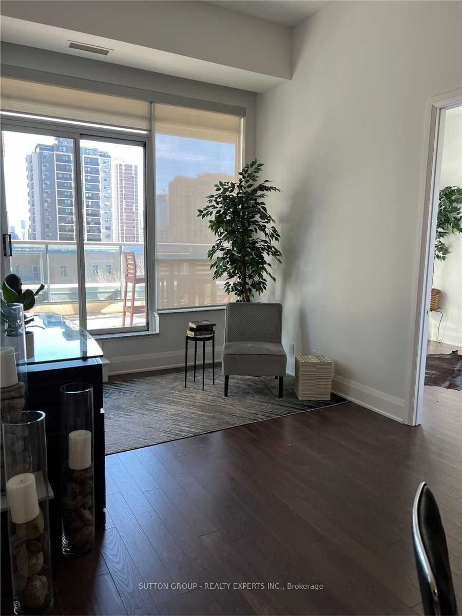 500 Sherbourne St, unit 408 for rent