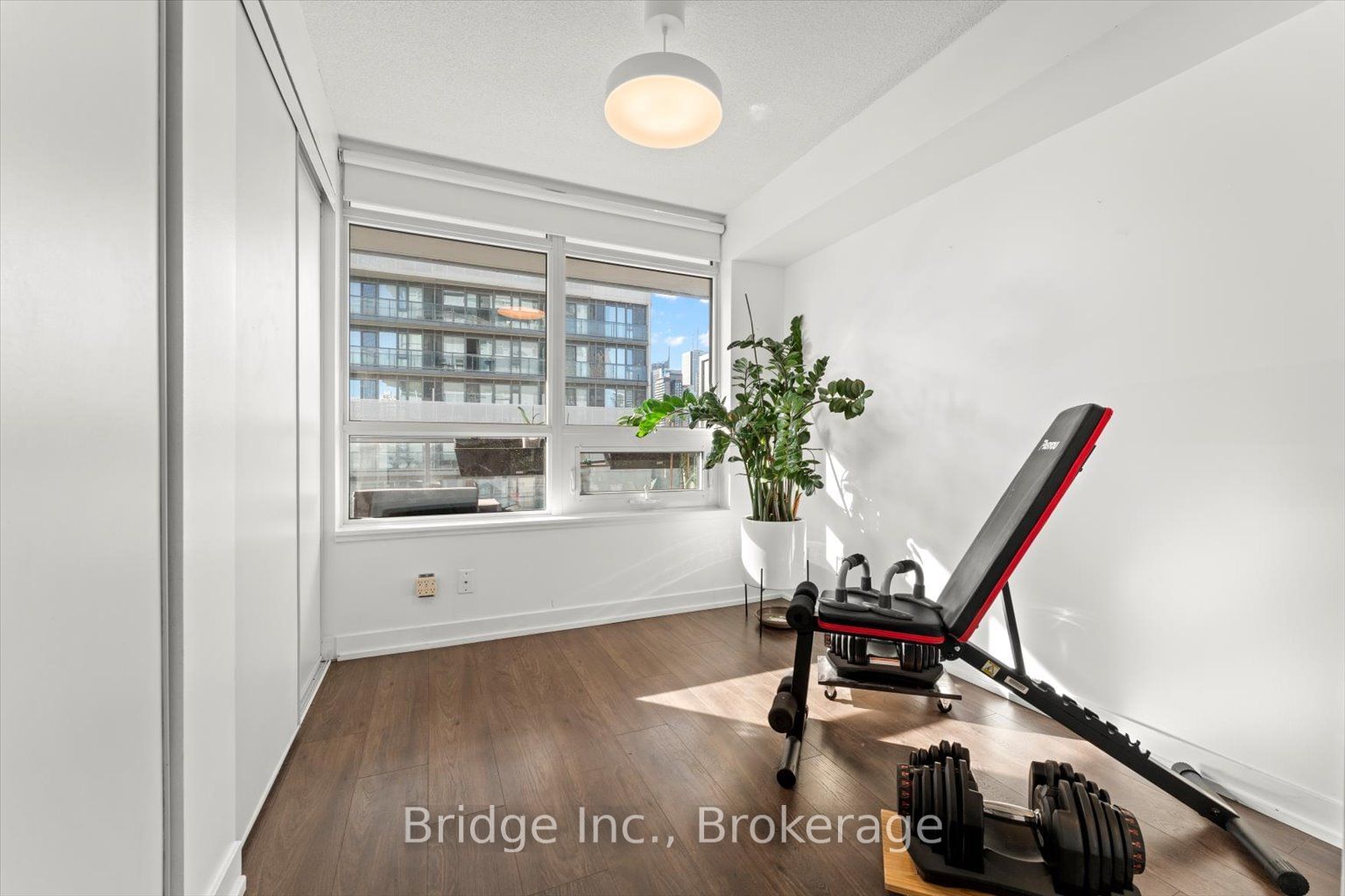 365 Church St, unit 1410 for sale