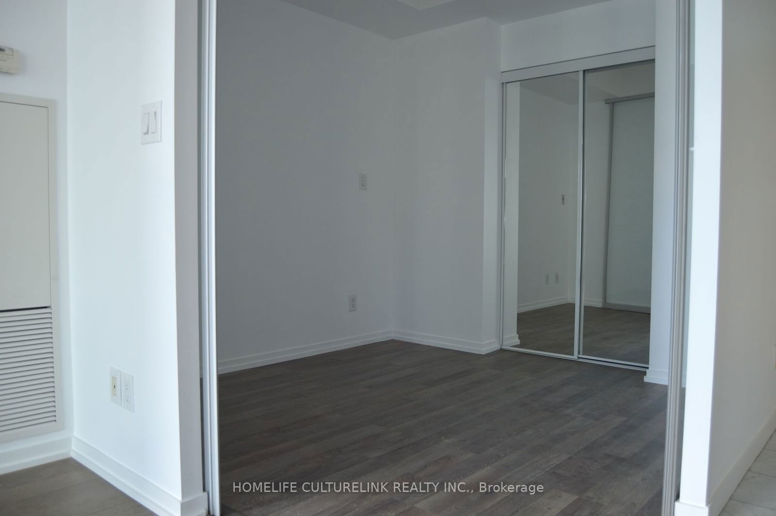 55 Bremner Blvd, unit 2209 for rent