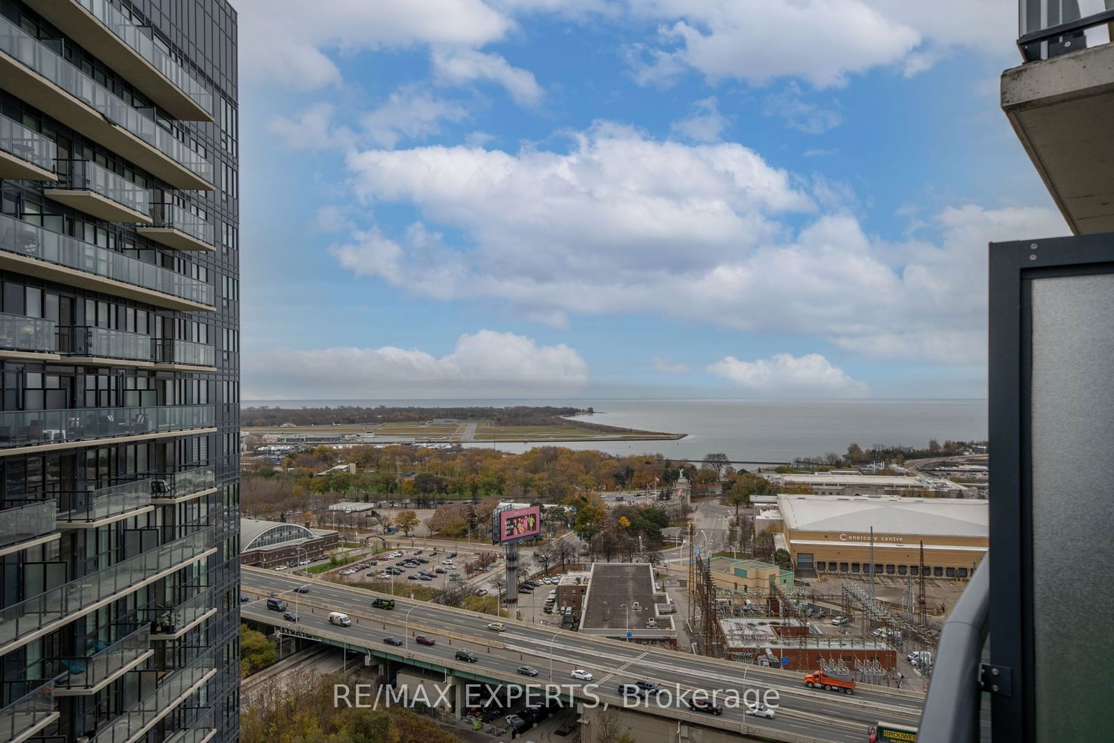 51 East Liberty St, unit 2207 for sale