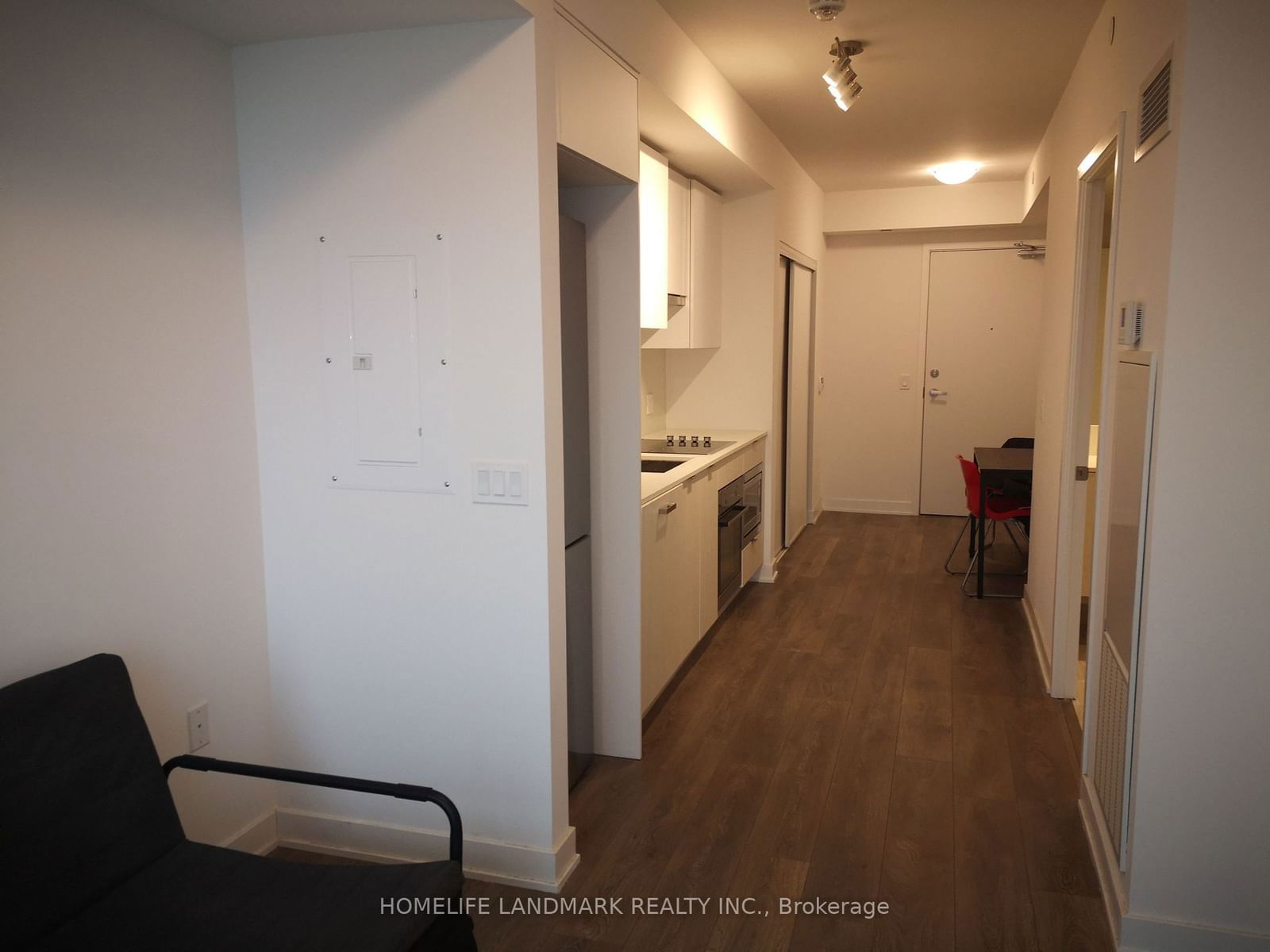 195 Redpath Ave, unit 2707 for rent