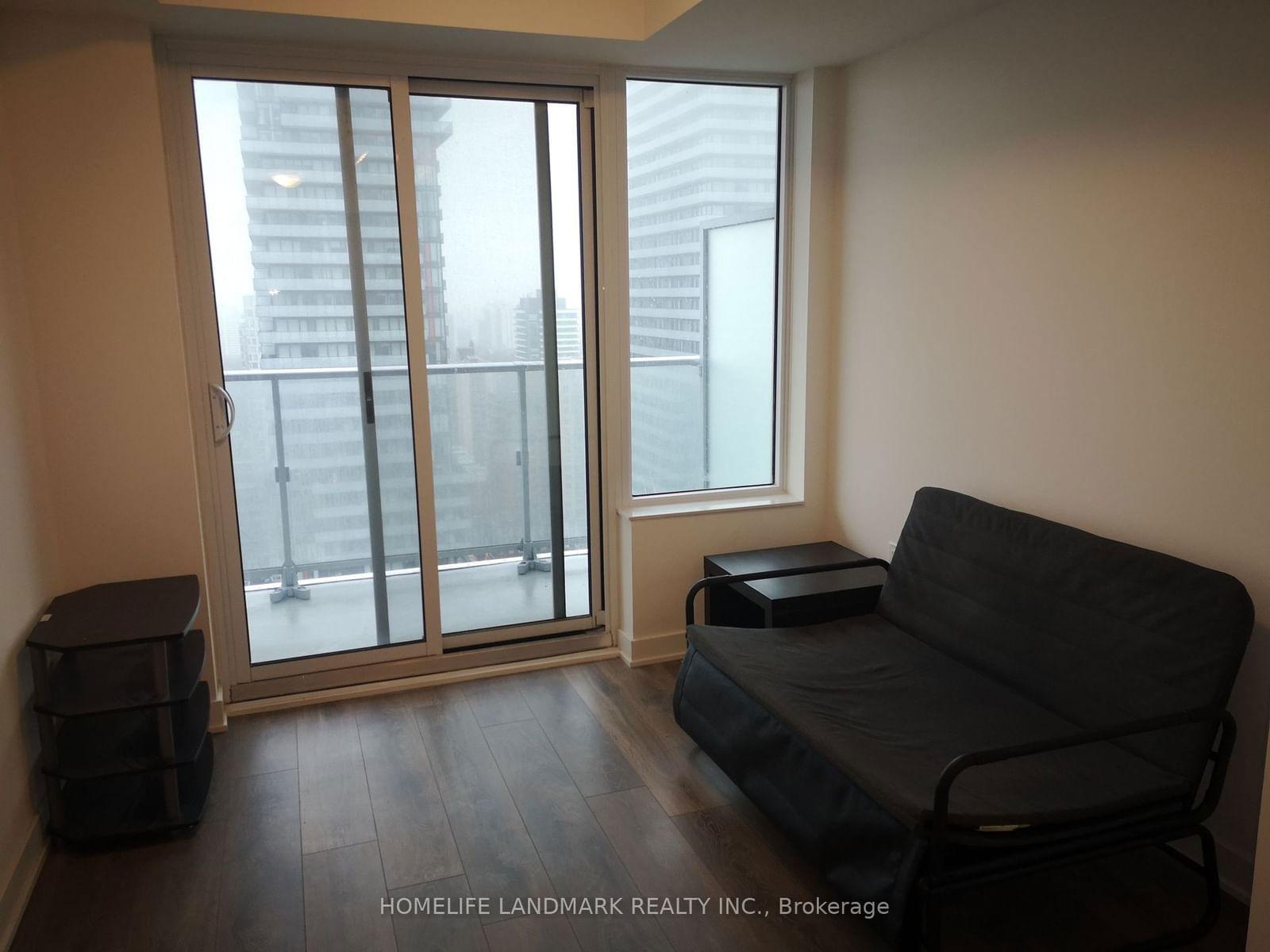 195 Redpath Ave, unit 2707 for rent