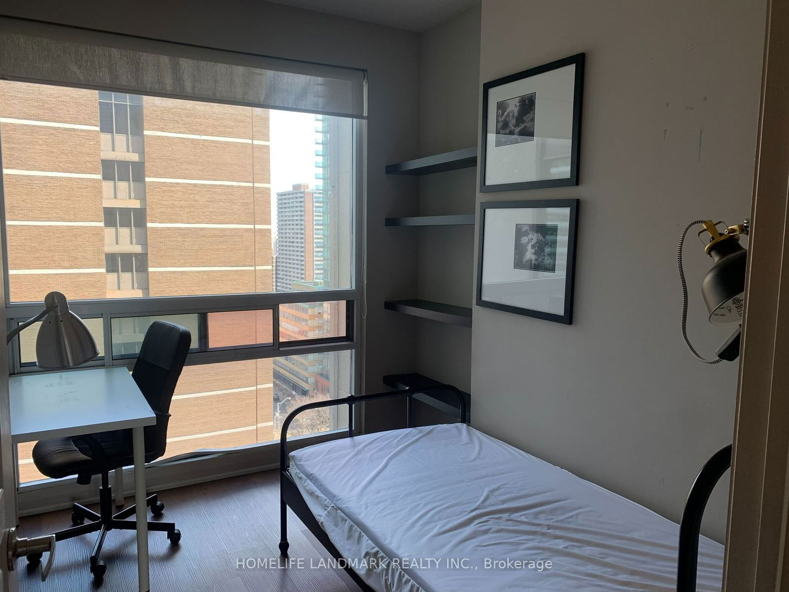 1121 Bay St, unit 1701 for rent