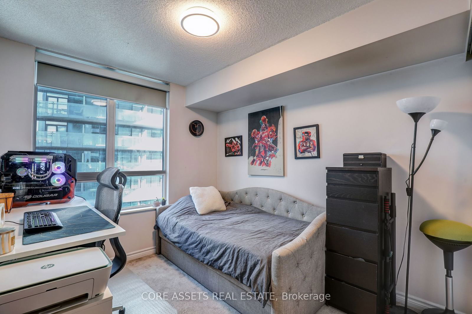 19 Grand Trunk Cres, unit 2306 for rent