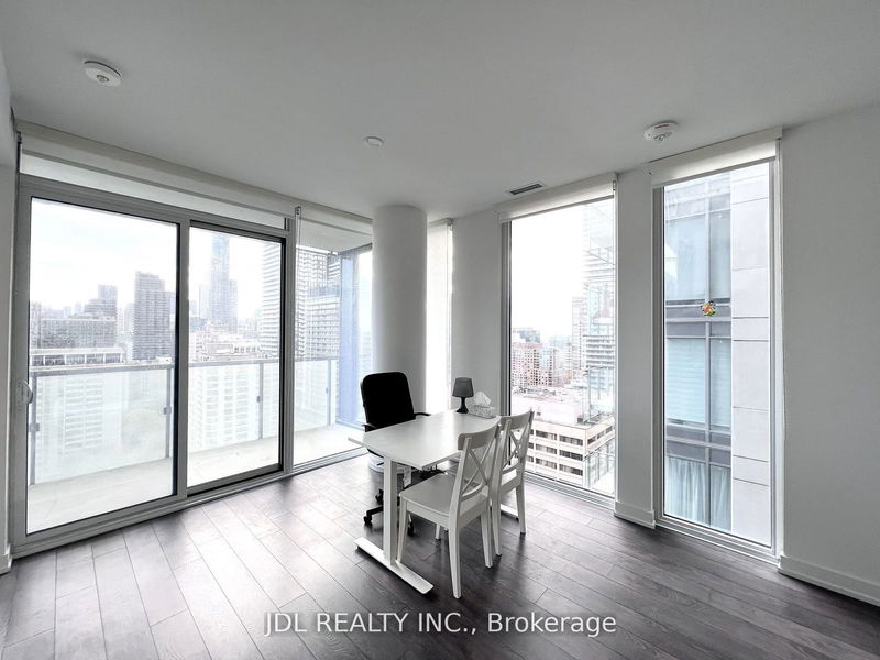 28 WELLESLEY St E, unit 2102 for rent