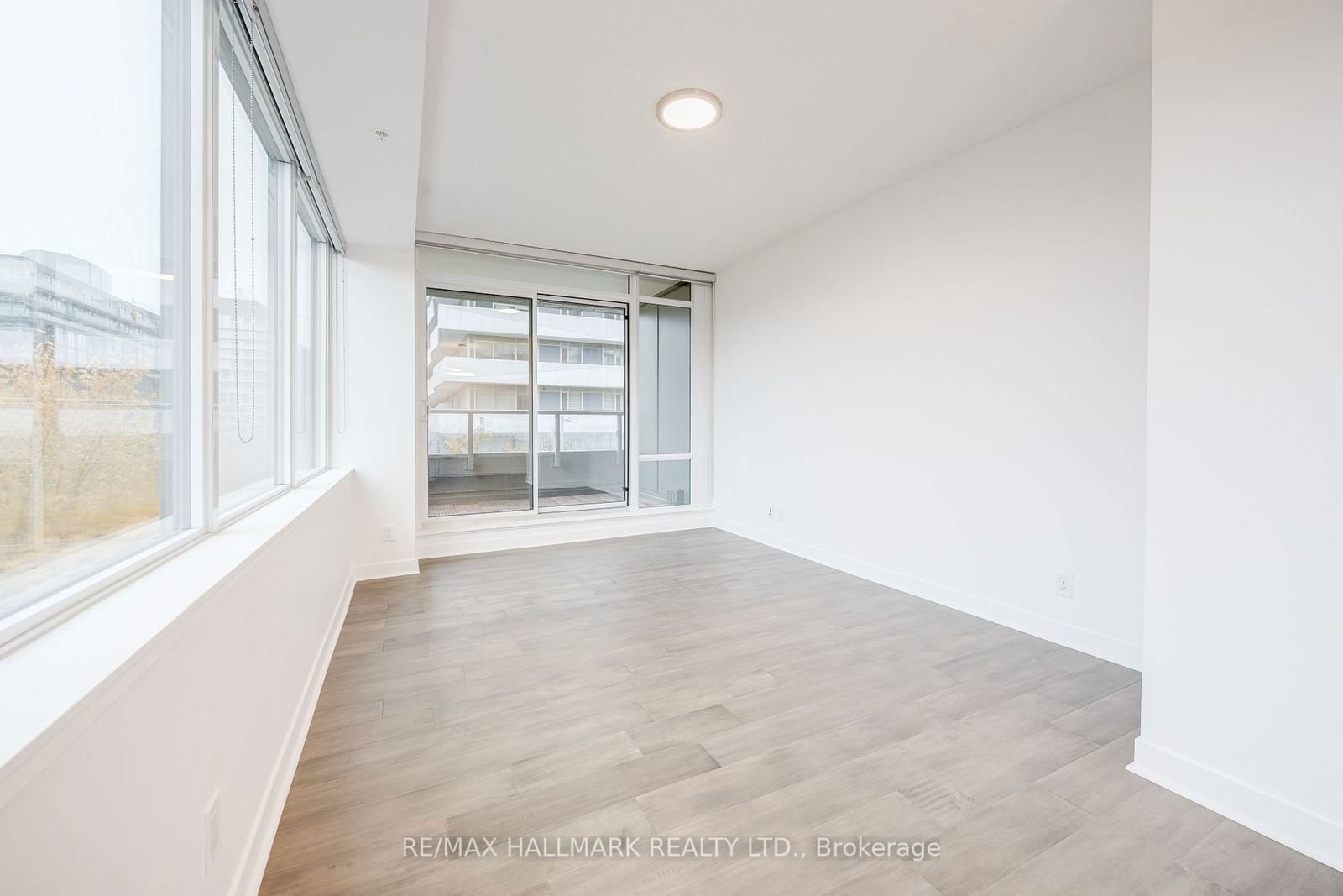 120 Bayview Ave, unit S210 for sale