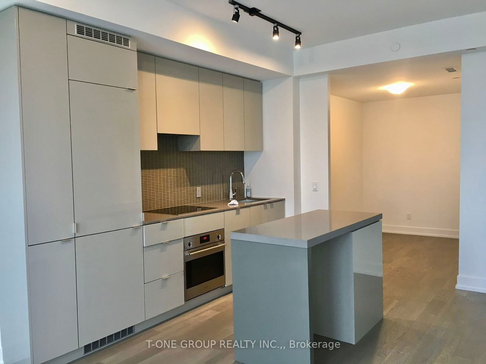 7 Grenville St, unit 4808 for rent