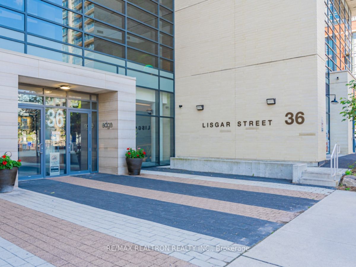 36 Lisgar St W, unit 223W for rent