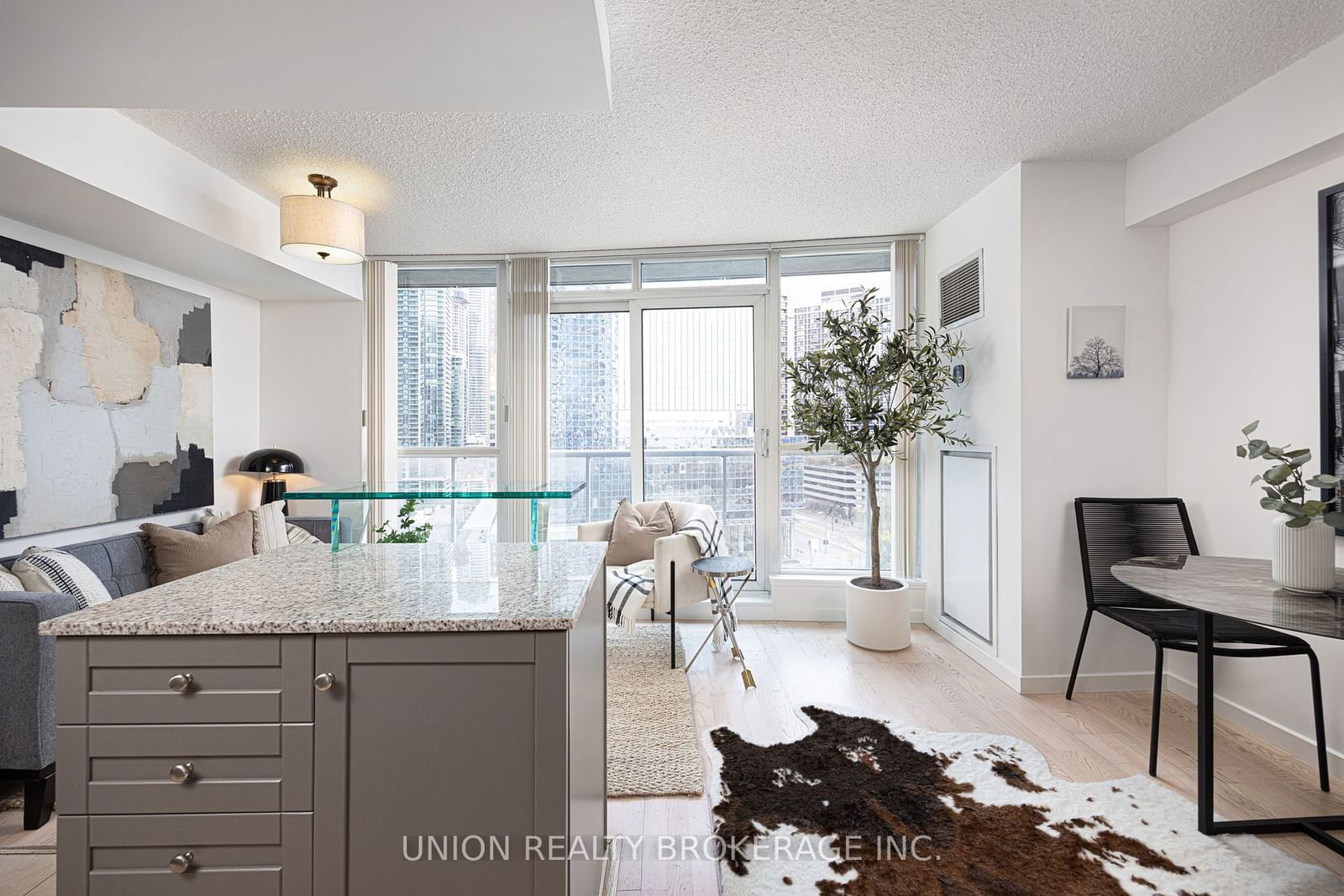 8 York St, unit 1104 for sale