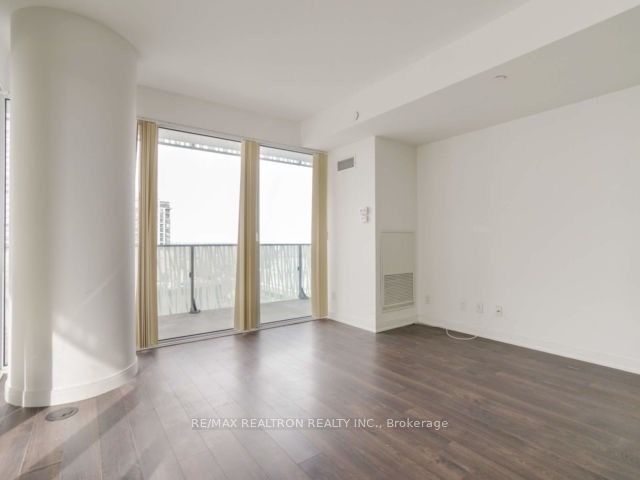 42 Charles St E, unit 2407 for rent