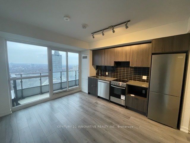 395 Bloor St E, unit 3008 for rent