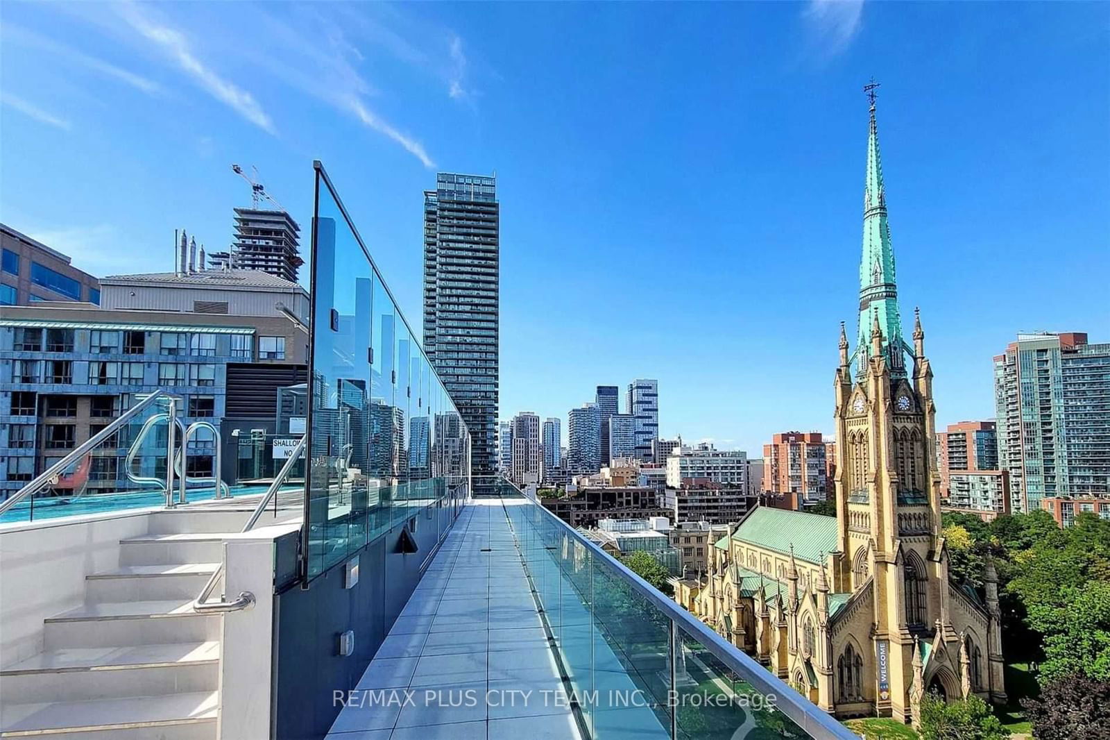 60 Colborne St, unit 419 for rent