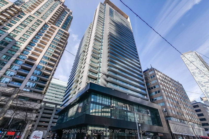 770 Bay St, unit Ph-106 for rent