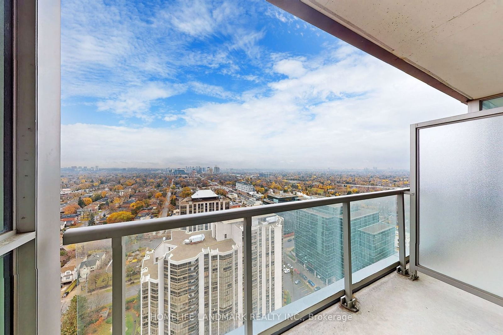 88 Sheppard Ave E, unit 2810 for sale