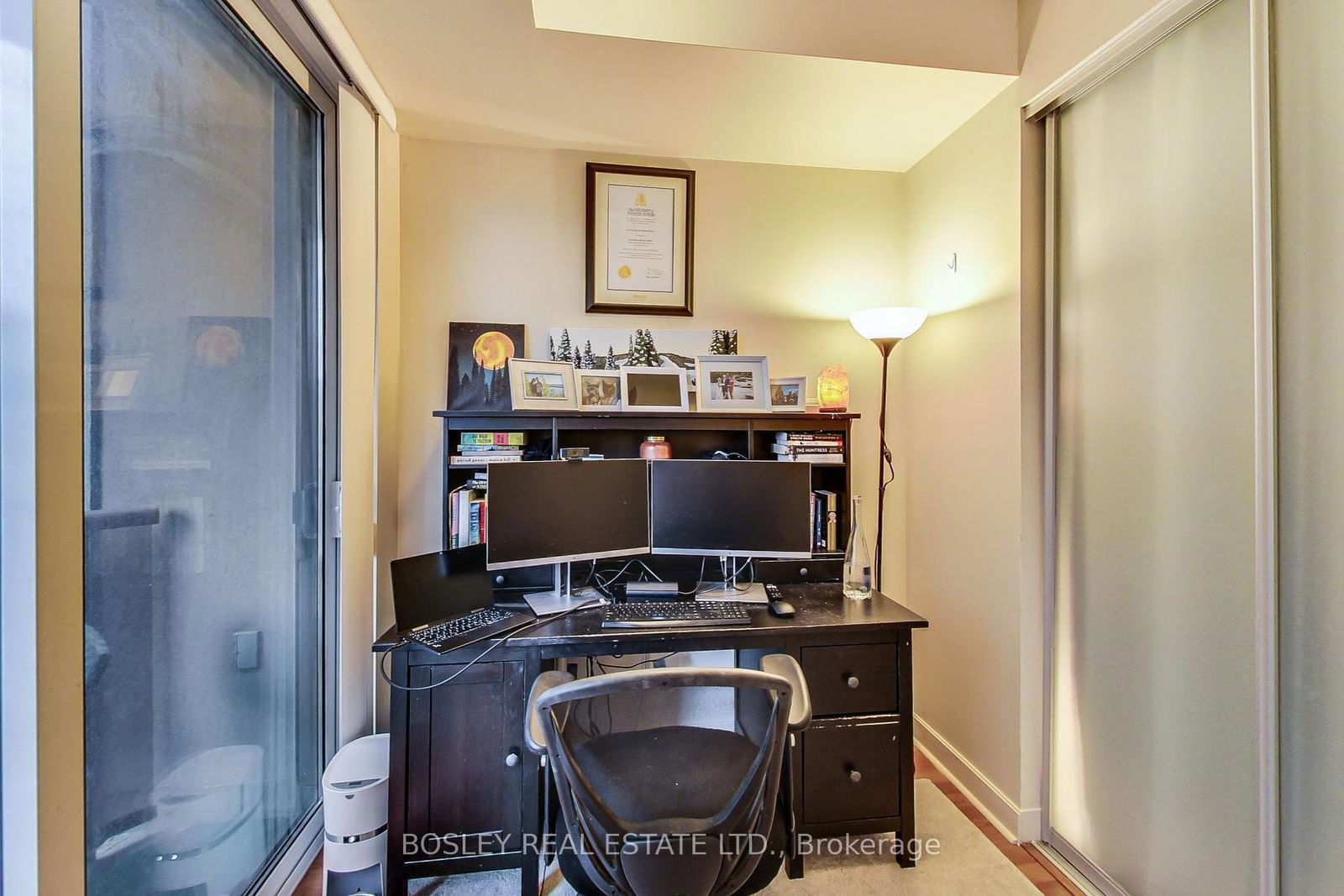 85 Bloor St E, unit 1007 for rent