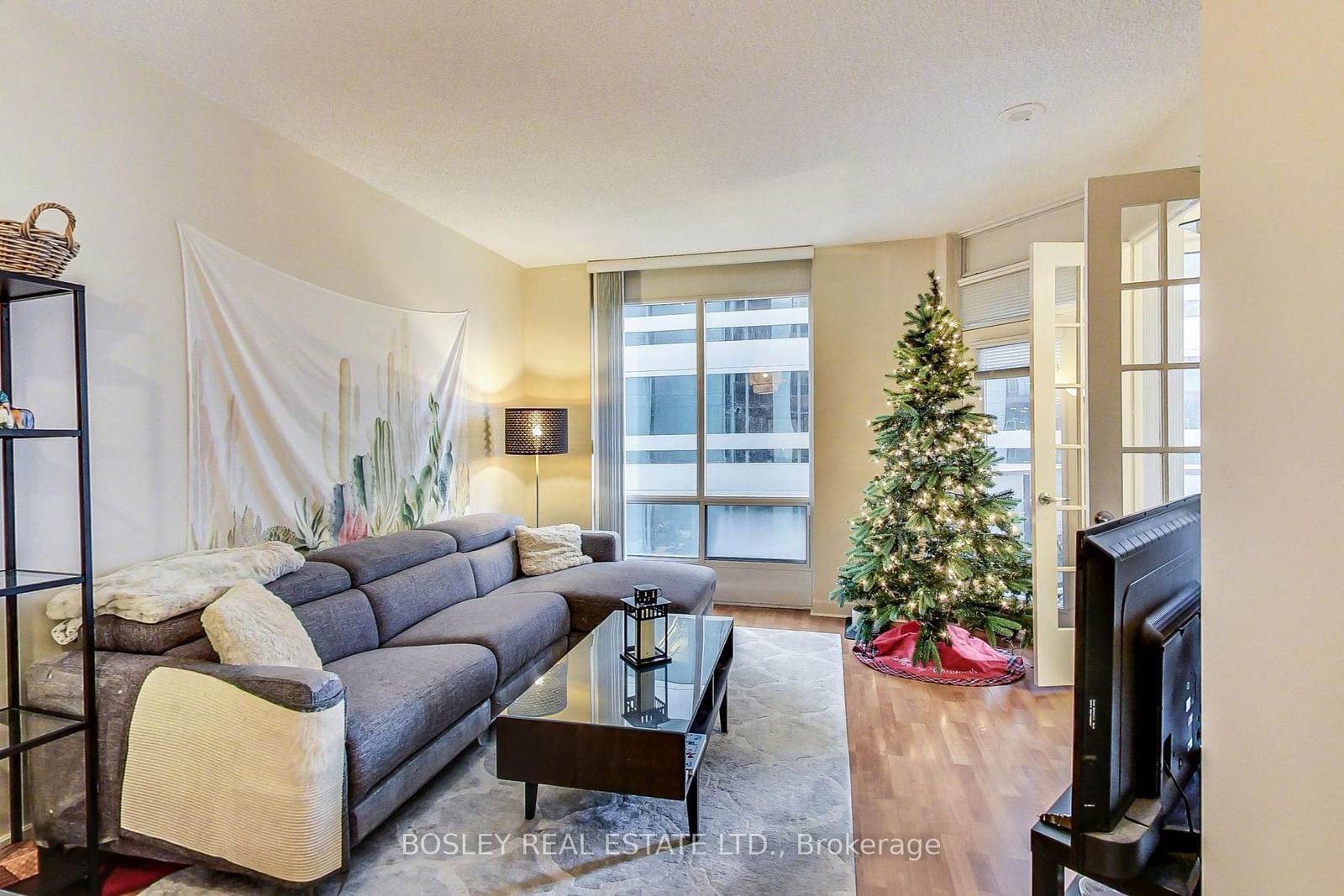 85 Bloor St E, unit 1007 for rent