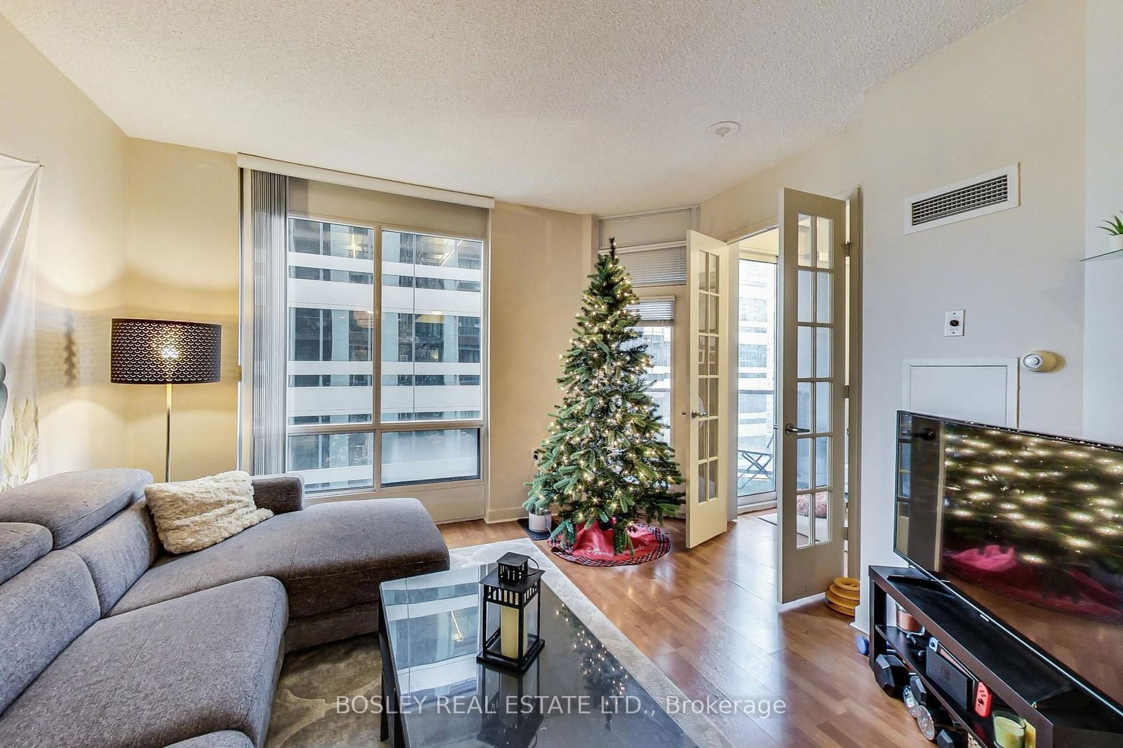 85 Bloor St E, unit 1007 for rent