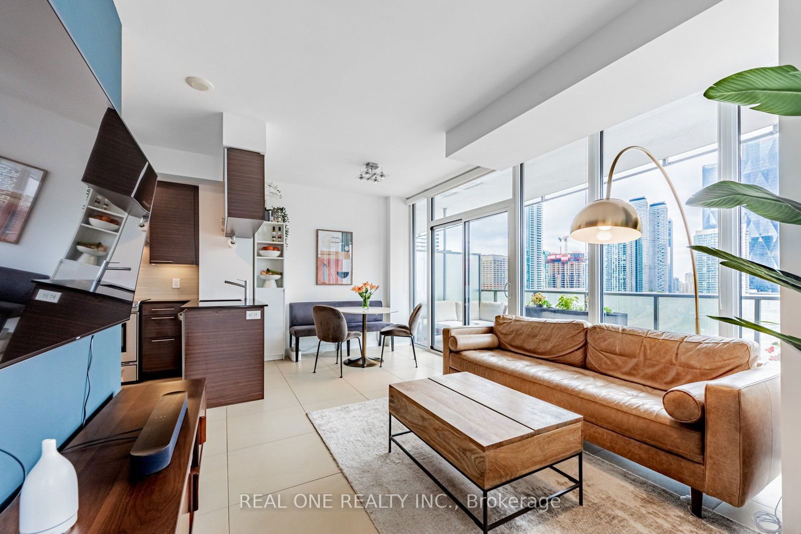 1 Market St, unit 1604 for sale