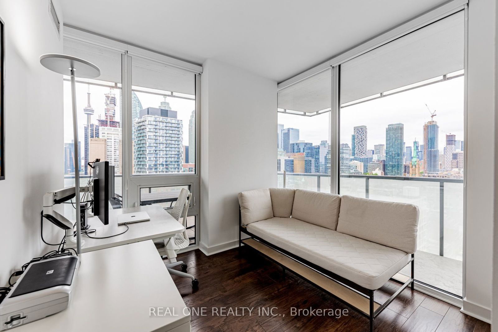 1 Market St, unit 1604 for sale