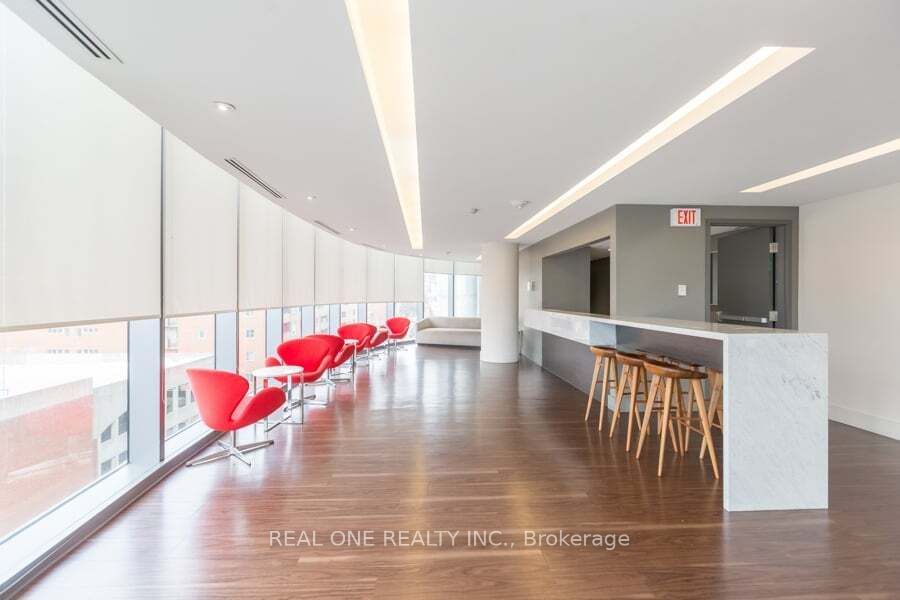 1 Market St, unit 1604 for sale