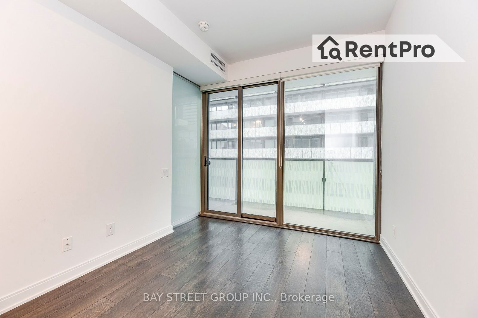 50 Charles St E, unit 1608 for rent