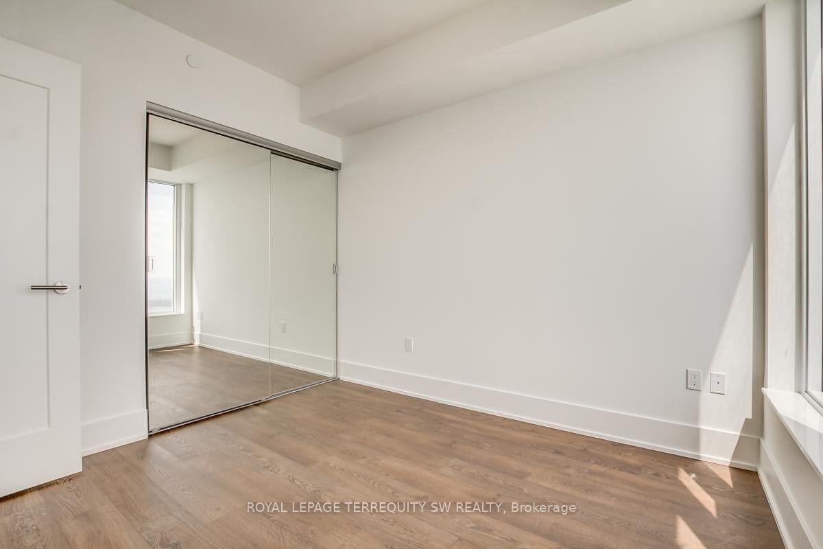 10 York St, unit 5408 for rent