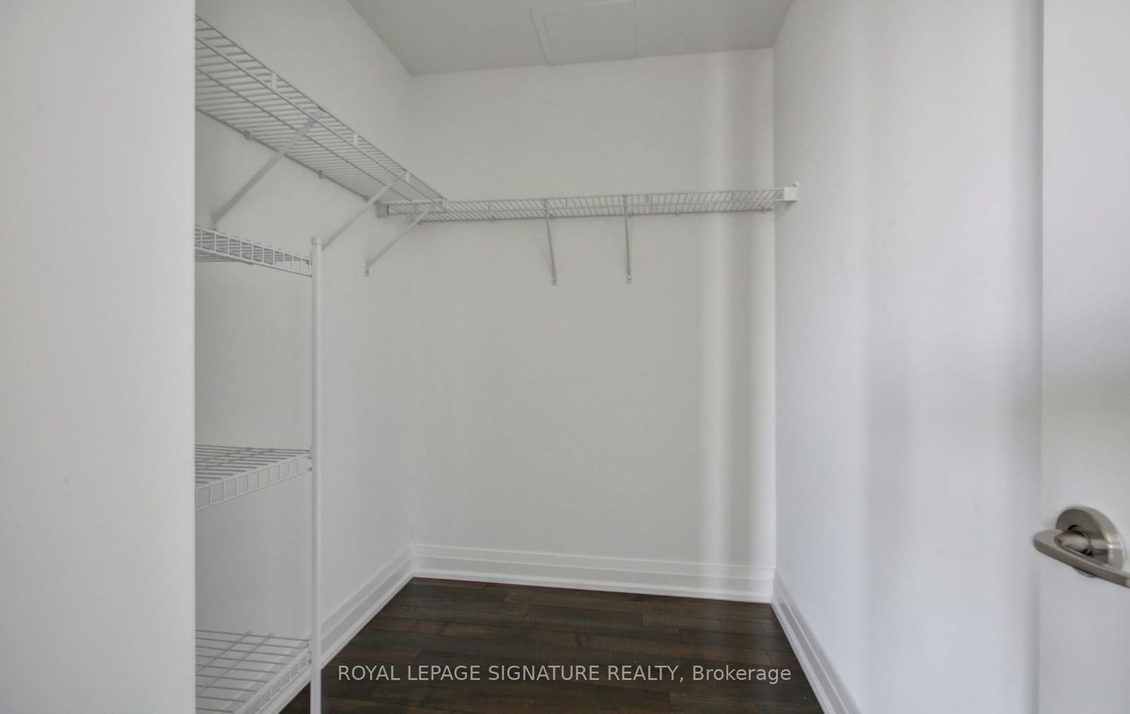 80 John St, unit 4001 for rent