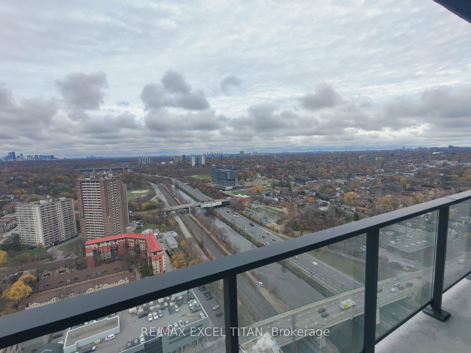 5 Defries St, unit 3209 for rent