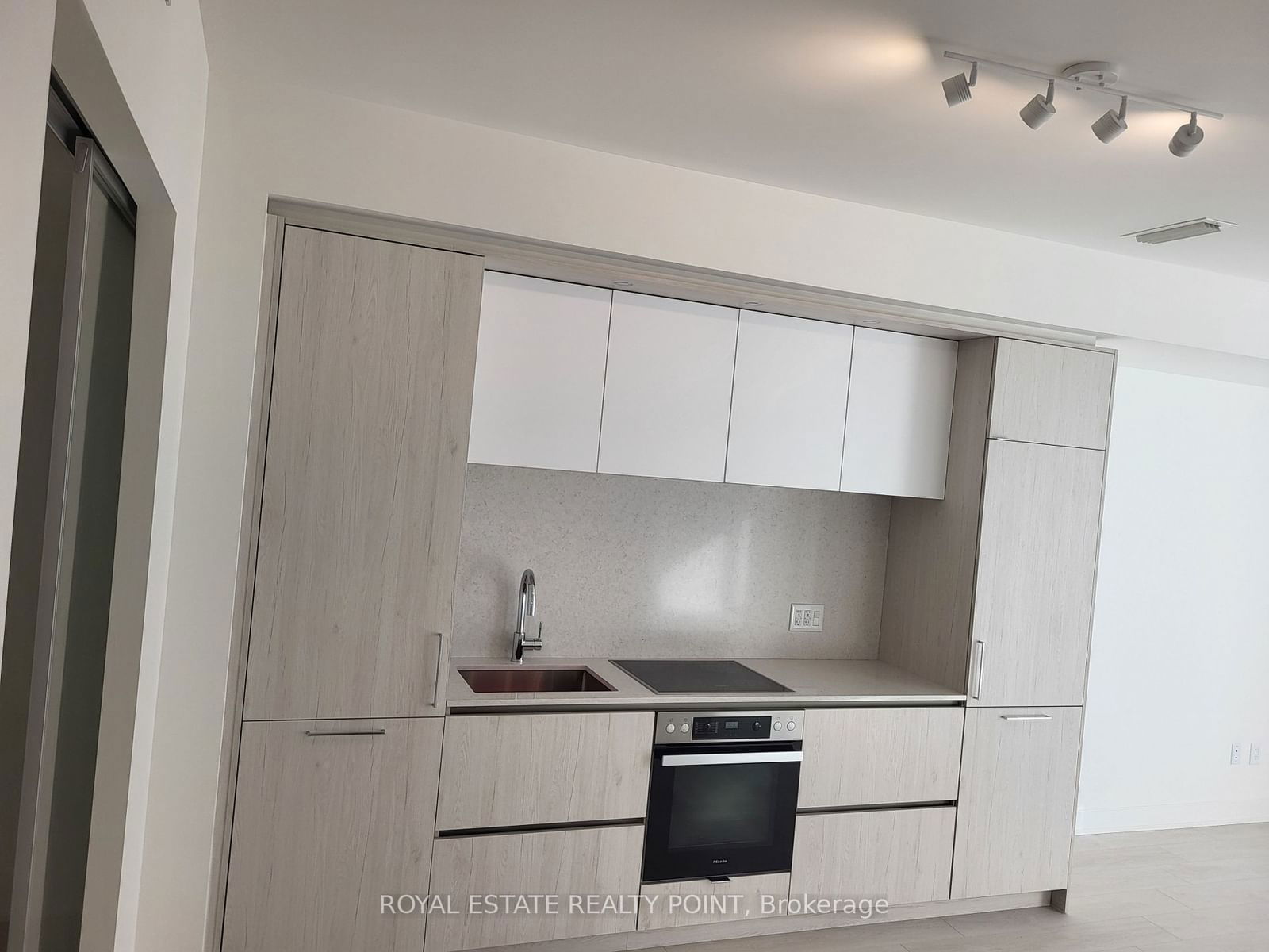 35 Mercer St, unit 2911 for rent