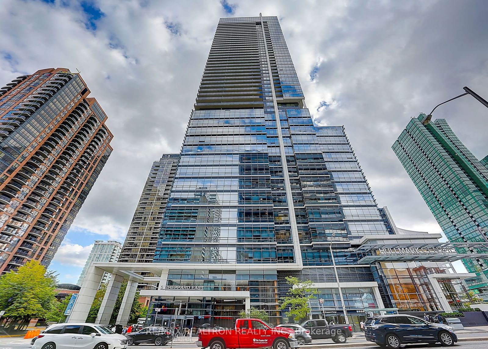 5 Sheppard Ave E, unit 3218 for rent