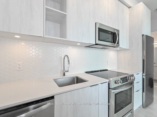 30 Ordnance St, unit 2904 for rent