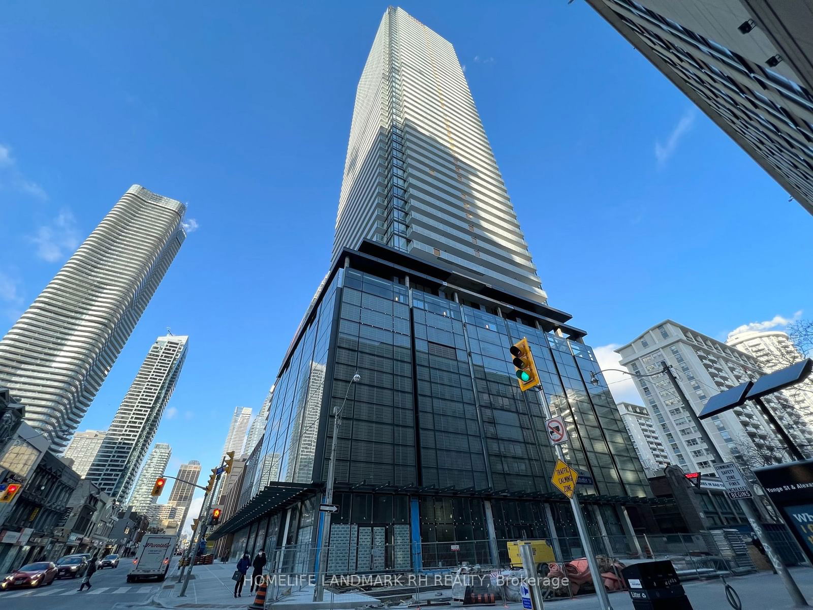 501 Yonge St, unit 4803 for rent