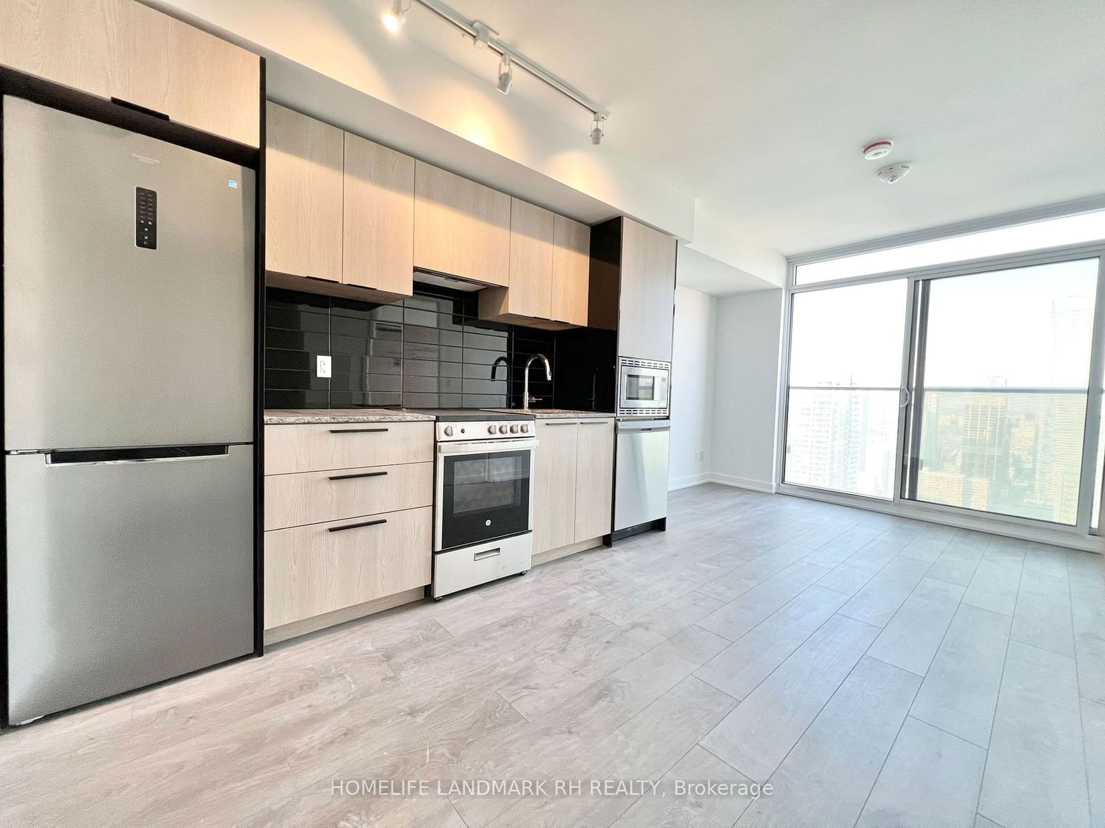 501 Yonge St, unit 4803 for rent