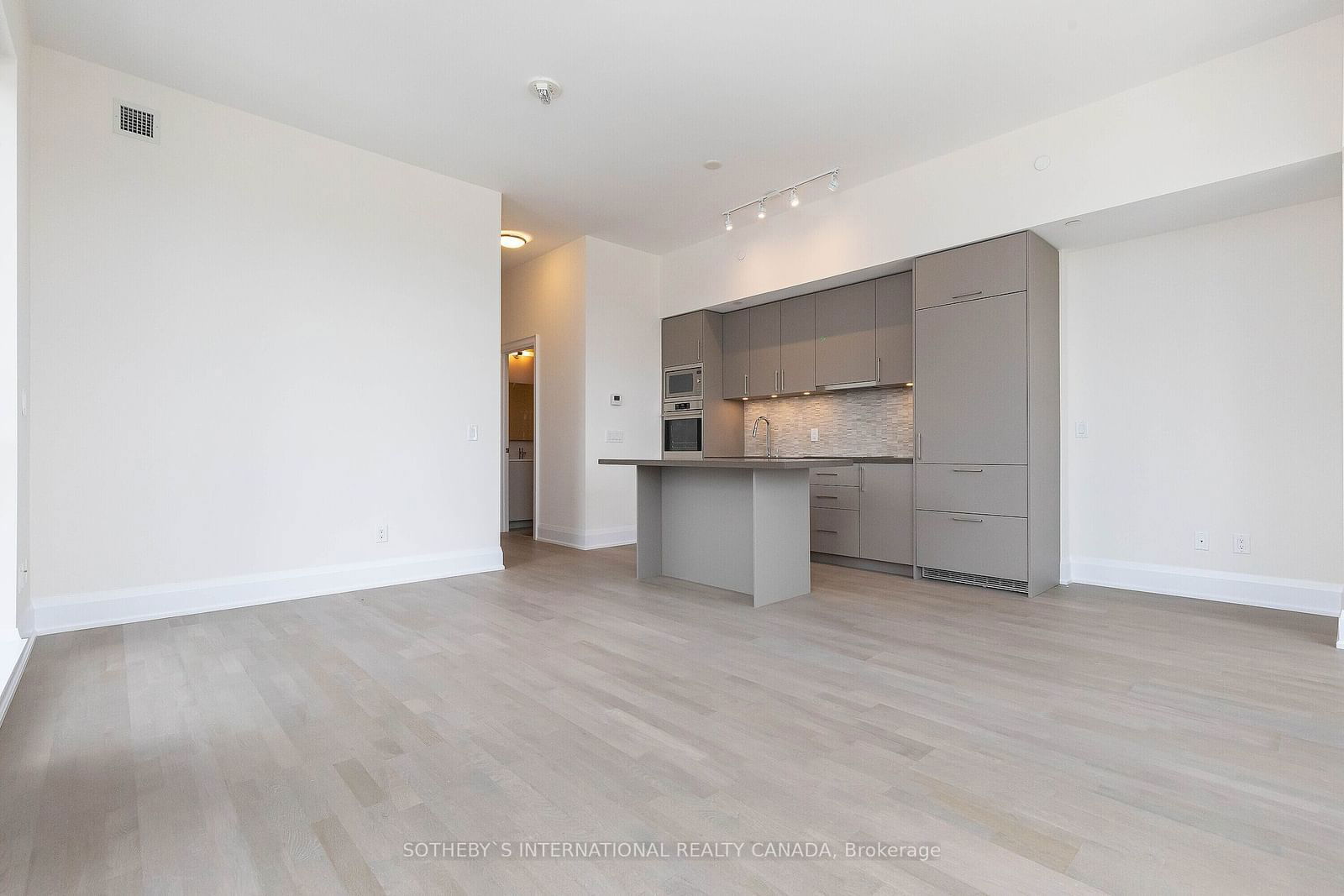 88 Cumberland St, unit 2505 for rent