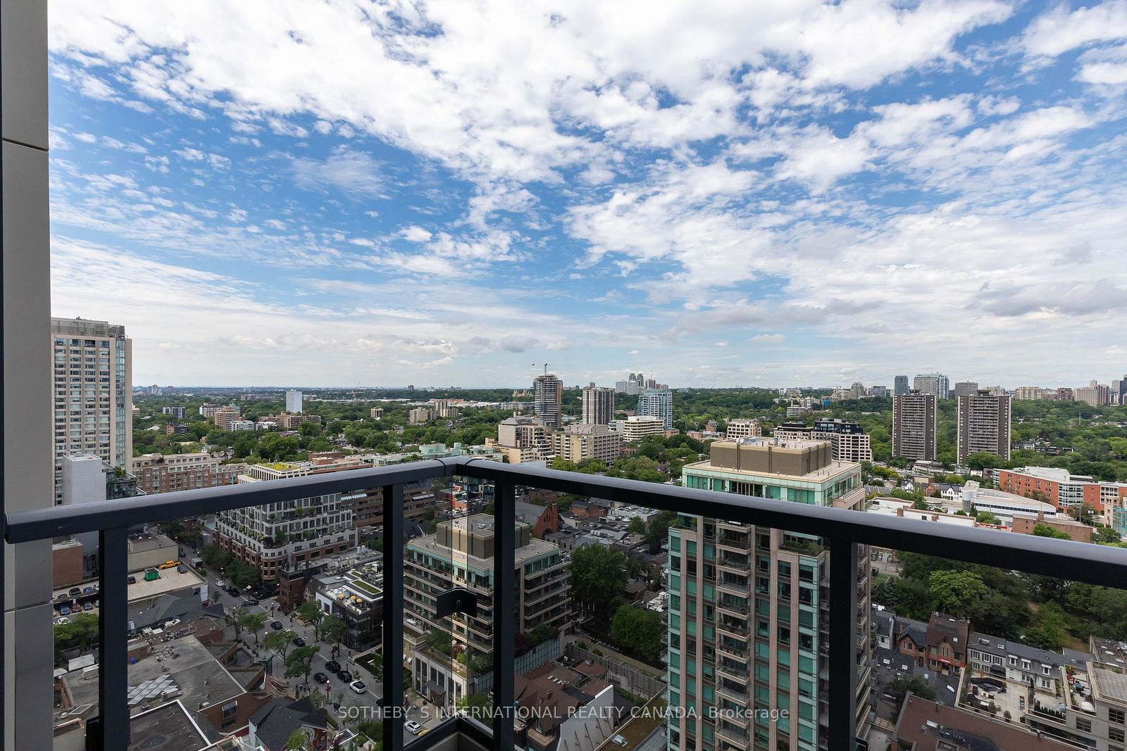 88 Cumberland St, unit 2405 for rent