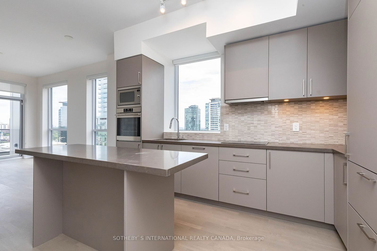 88 Cumberland St, unit 2405 for rent