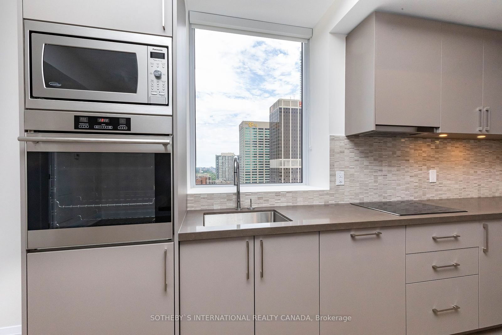 88 Cumberland St, unit 2405 for rent