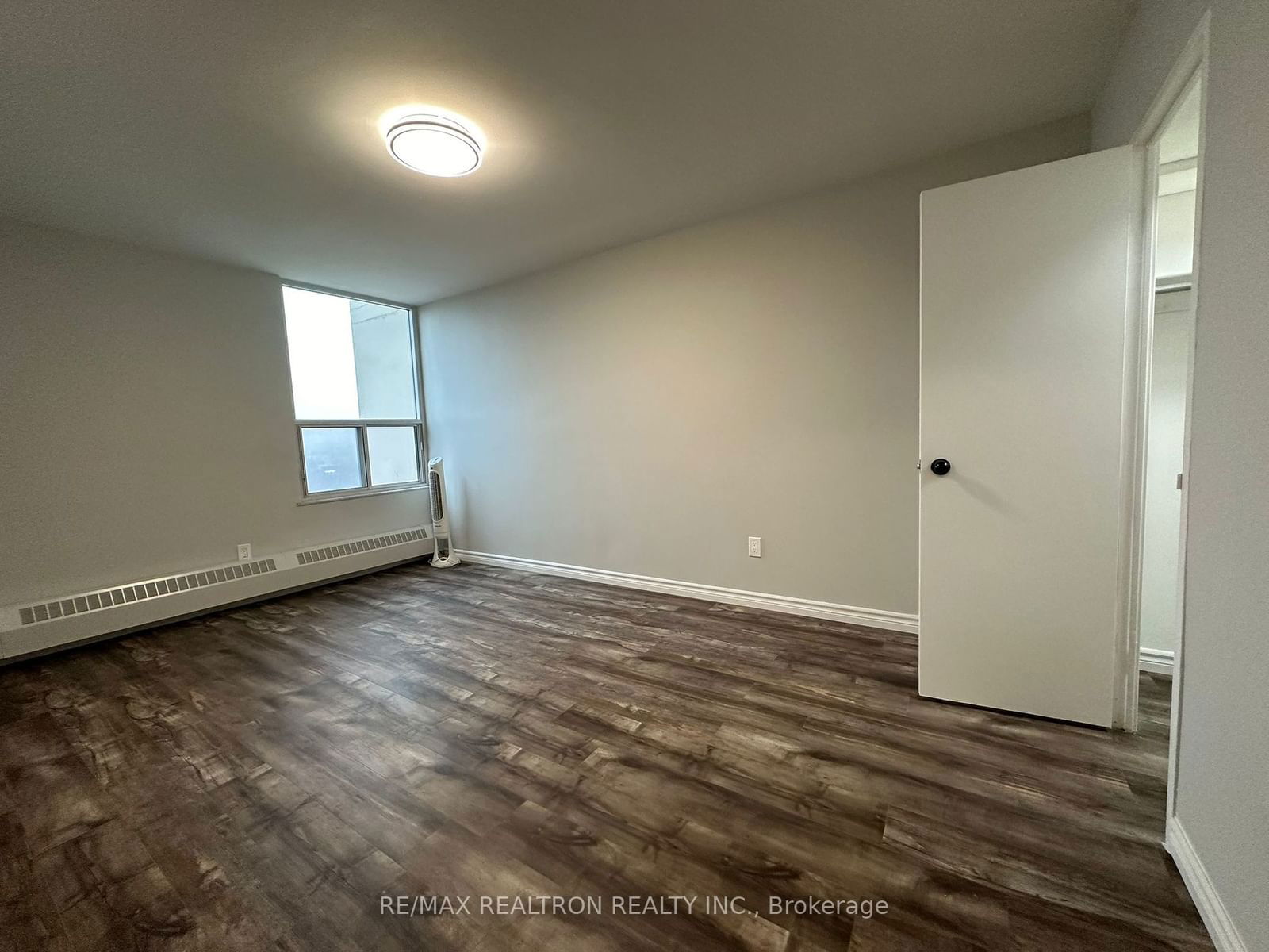 60 Pavane Linkway, unit 1702 for rent