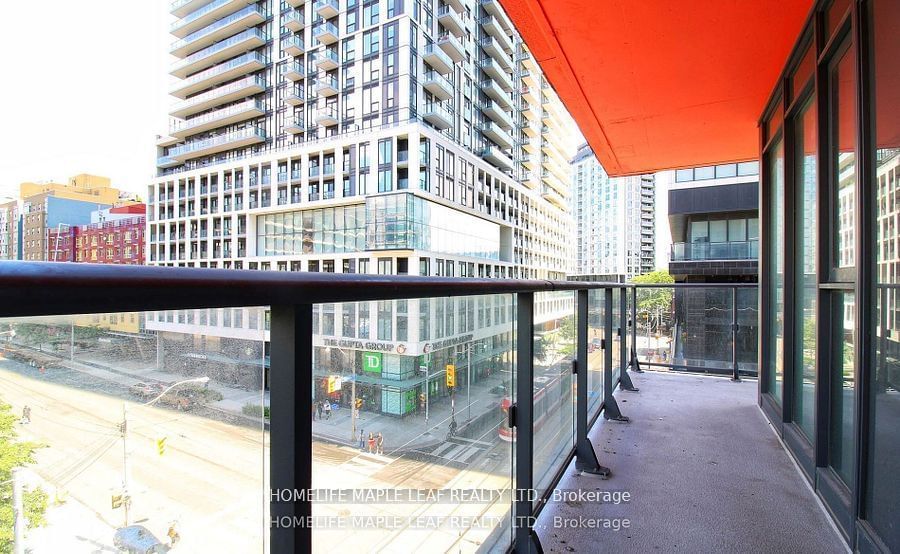 159 Dundas St E, unit 509 for rent