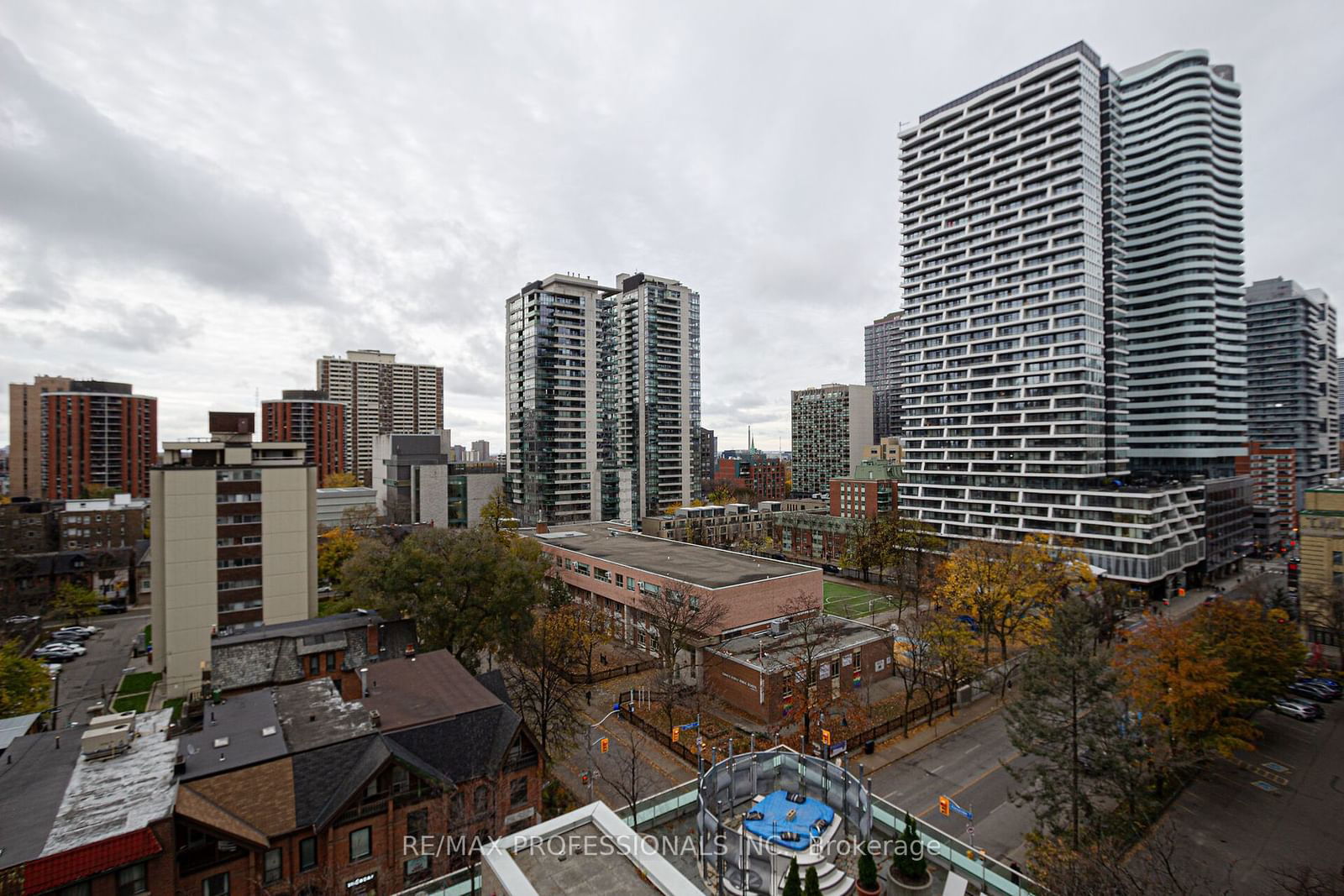 The Alexus, Downtown, Toronto